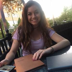 Meet your Posher, Natalie